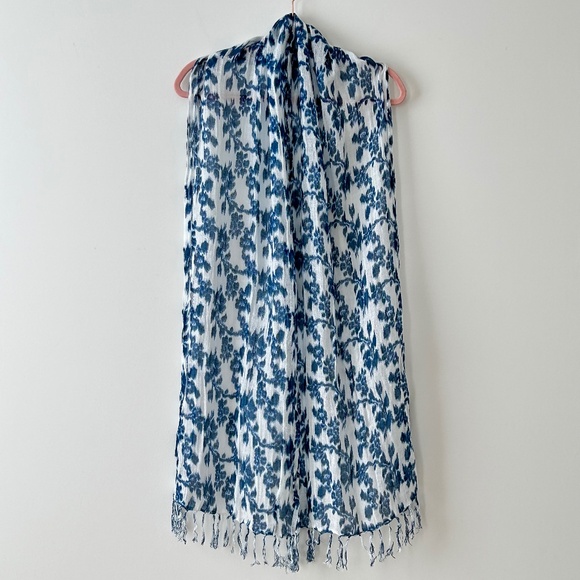 GAP Accessories - Gap Linen Blue & White Long Floral Scarf